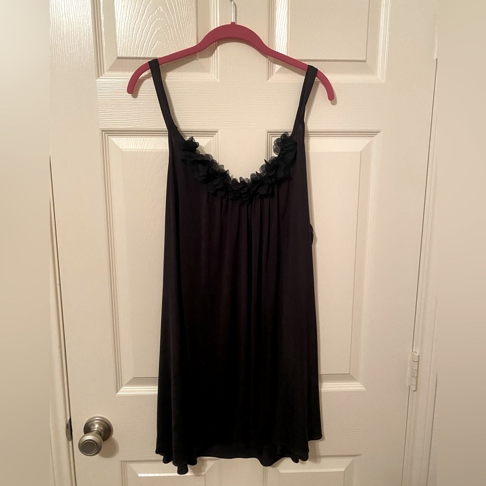 Sz 2X Oscar de la Renta black chemise with flowered neckline - NWOT